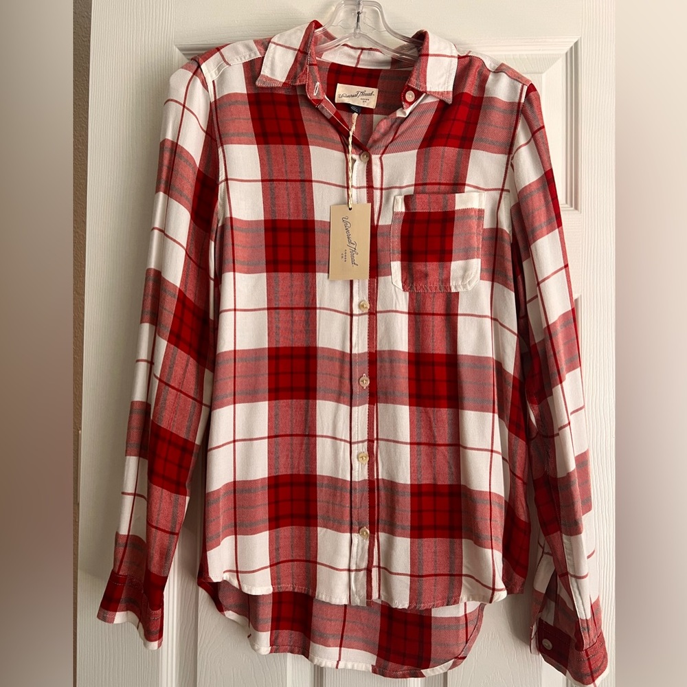 Universal threads red plaid shirt, size XS. NWT